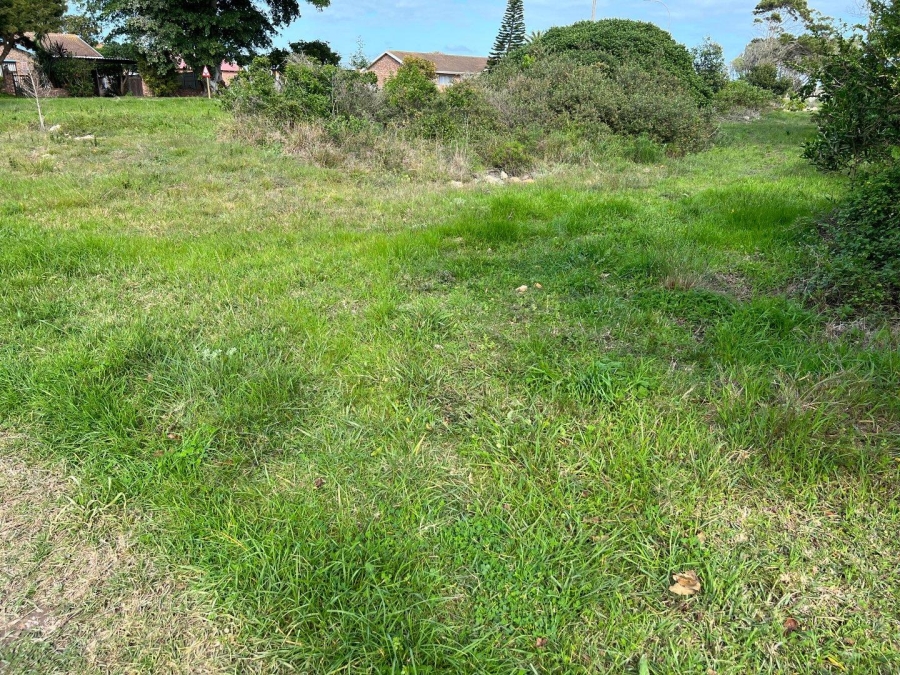 0 Bedroom Property for Sale in Paradise Beach Eastern Cape